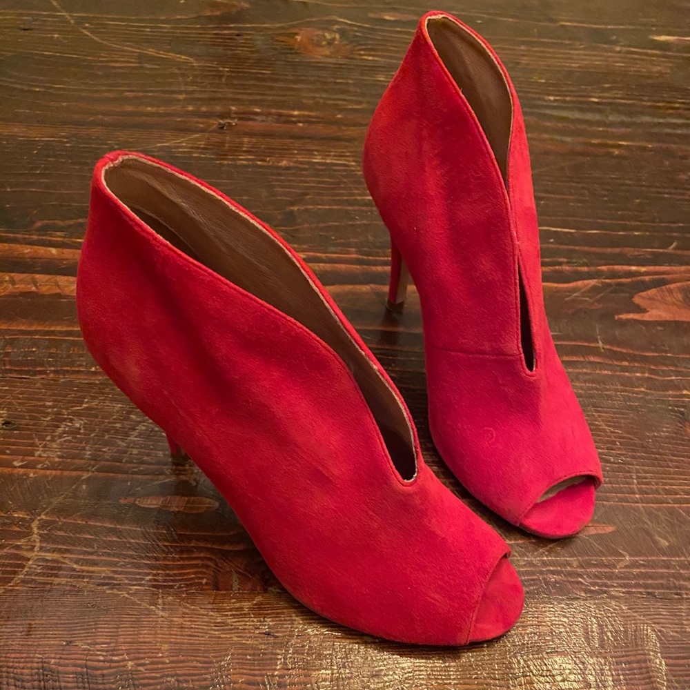 Women’s size 7.5 Red suede Sexy Heels
